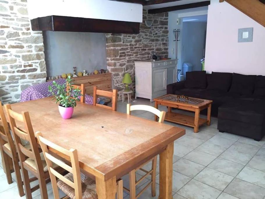Meuble Sur L'Ile De Tascon A 300 M De La Plage Saint-Armel Exterior foto